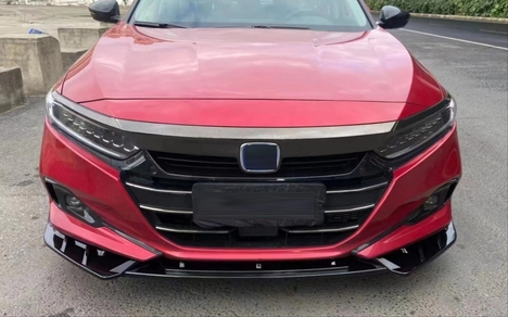 ACCORD 2021+ ÖN LIP (PARLAK SIYAH)